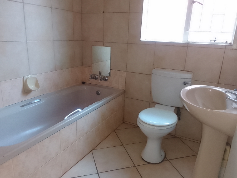 To Let 3 Bedroom Property for Rent in Bodorp North West
